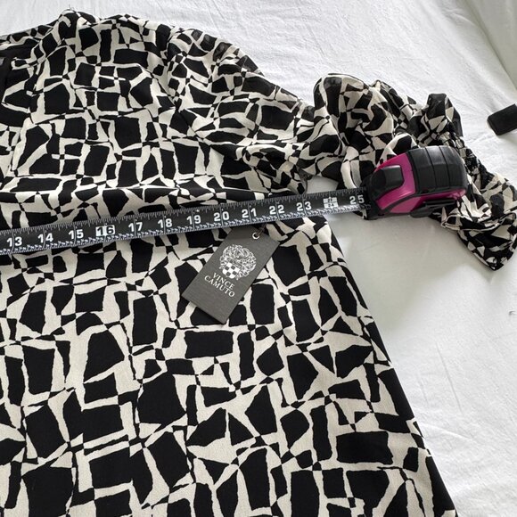 Vince Camuto Printed Puff-Sleeve Blouse - Size 1X – Black & White - 0134 - Picture 4 of 9